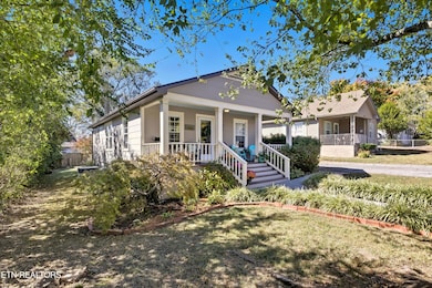 1367 Dalton St, Alcoa, TN 37701 - photo 2