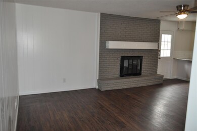 2232 Shady Brook Dr, Bedford, TX 76021 - photo 5