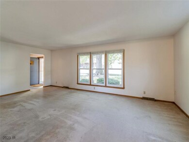 1901 80th St, Windsor Heights, IA 50324 - photo 2