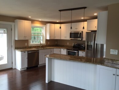 4 Abbott St, Nashua, NH 03064 - photo 3