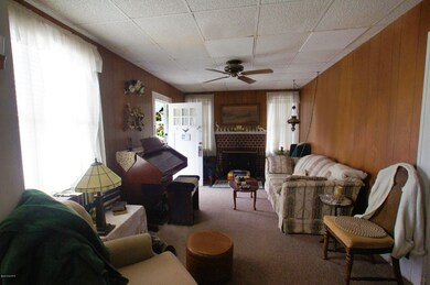 Valencia 129 - Living Room b