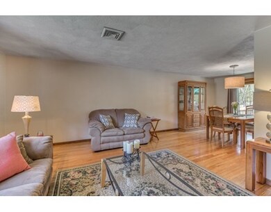 9 Gloria Ln, North Reading, MA 01864 - photo 4