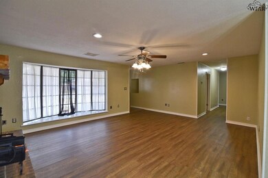 1427 Christine Rd, Wichita Falls, TX 76302 - photo 5