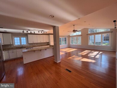 7021 Garden Walk, Columbia, MD 21044 - photo 6