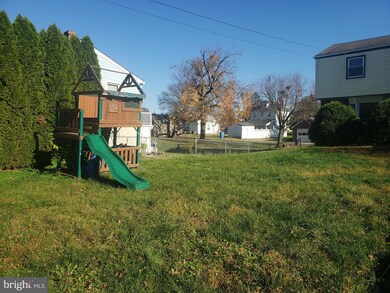 516 Lemon St, Pottstown, PA 19464 - photo 3