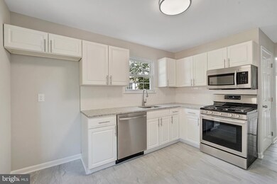 176 Birch Hollow Dr unit 54, Bordentown, NJ 08505 - photo 3