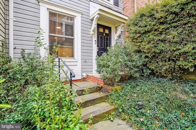 5039 9th St S, Arlington, VA 22204 - photo 2