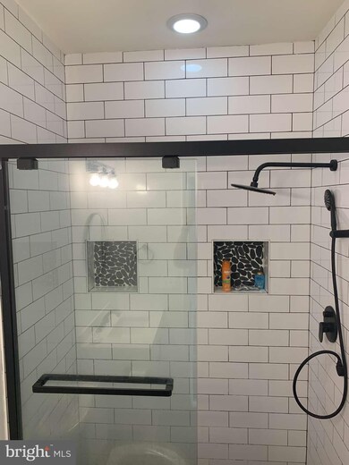 542 Garrett a Morgan Blvd, Hyattsville, MD 20785 - photo 5