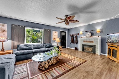 5386 Elm Ln, Redding, CA 96001 - photo 4