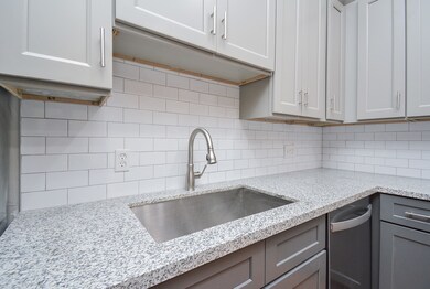 1040 Columbia St unit A, Houston, TX 77008 - photo 6