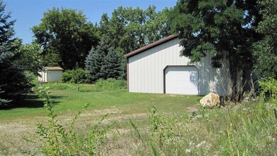 W1070 Yarwood Rd, Brooklyn, WI 53521 - photo 2