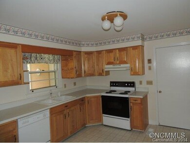 Spacious Kitchen