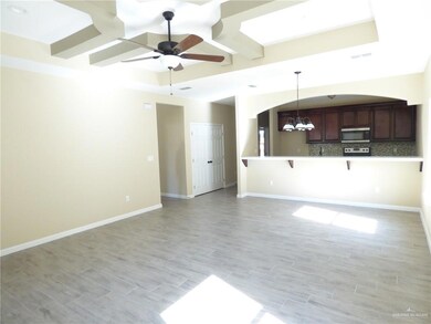 810 Pearl Dr, Donna, TX 78537 - photo 3