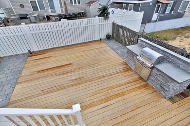 210 7th Ave Seaside Heights NJ-large-009