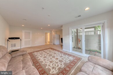 9107 Marlove Oaks Ln, Owings Mills, MD 21117 - photo 5