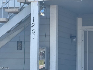 1901 Dwarf Star Dr, Las Vegas, NV 89115 - photo 2