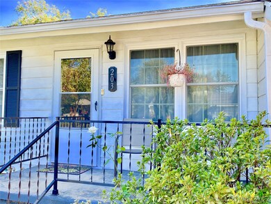 203 E Falletti Ave, Claremore, OK 74017 - photo 2