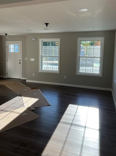 33 Ida Cir unit 310-6, Rochester, NH 03868 - photo 5