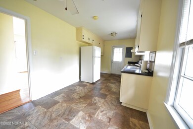 710 Country Club Rd, Jacksonville, NC 28546 - photo 6