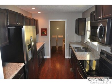 112 Meadow Lake Rd, Asheville, NC 28803 - photo 6