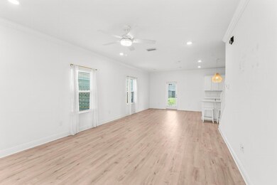 7-web-or-mls-25 Krewe Cir-2