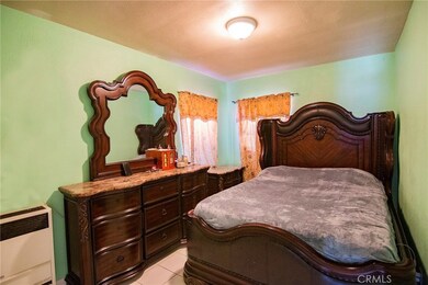 1711 W 155th St, Compton, CA 90220 - photo 4