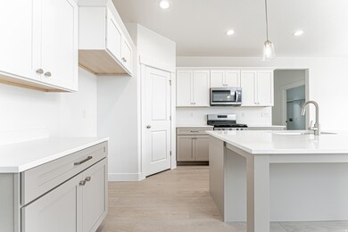 4682 W Cillian Ln unit 2407, Riverton, UT 84096 - photo 4