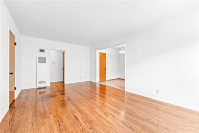 1739 E Appleton St unit 3, Long Beach, CA 90802 - photo 3