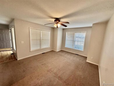 911 Old Hickory Ln, Lake Orion, MI 48362 - photo 6