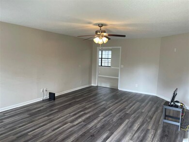 501 Fieldstone Rd, Warner Robins, GA 31093 - photo 2