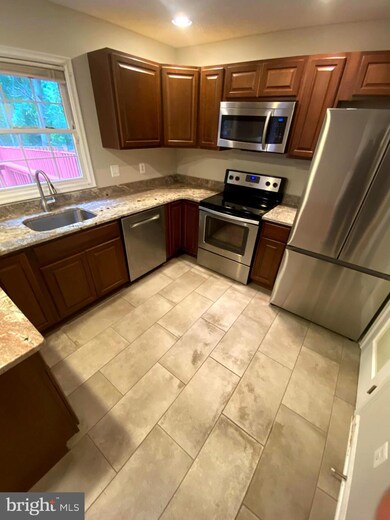 2182 Commissary Cir, Odenton, MD 21113 - photo 4