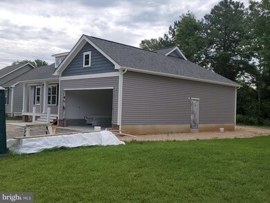 106 Azalea Rd, Colonial Beach, VA 22443 - photo 2