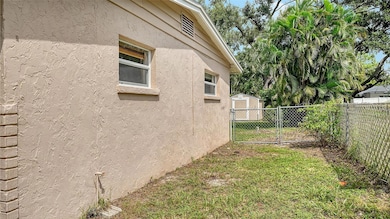 2127 Vinson Ave, Sarasota, FL 34232 - photo 5
