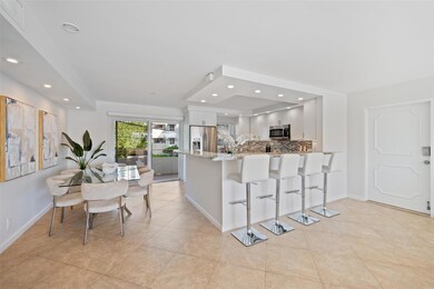 215 N Birch Rd unit A2, Fort Lauderdale, FL 33304 - photo 6