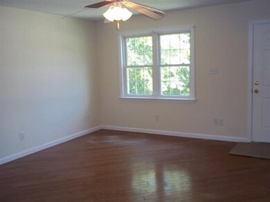 802 Country Club Rd, Jacksonville, NC 28546 - photo 3