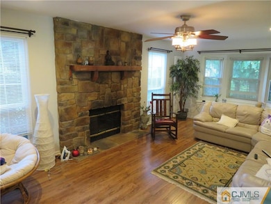 601 Maplecrest Rd unit 27, Edison, NJ 08820 - photo 3