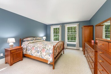 75 Newmarket Rd, Durham, NH 03824 - photo 2