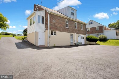 3546 Reading Crest Ave, Reading, PA 19605 - photo 5