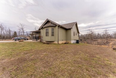 Country Home in Town in Howell County2