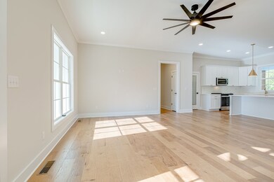 114 Cunningham Ln, Shelbyville, TN 37160 - photo 5