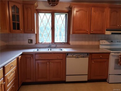 2790 Stenzel Ave, North Tonawanda, NY 14120 - photo 5