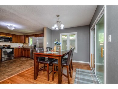 3304 Aurora Ave, Des Moines, IA 50310 - photo 5