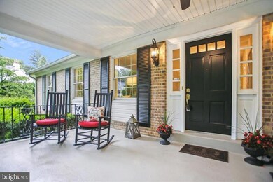 1354 Macbeth St, McLean, VA 22102 - photo 2