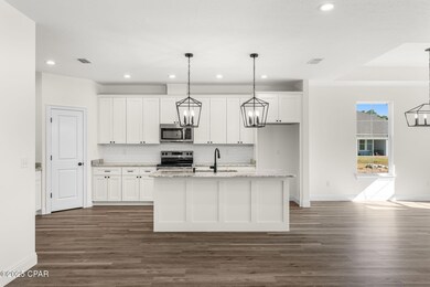 6-web-or-mls-9019 Laird St -06