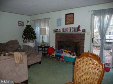 11233 Salem Village Dr, Fredericksburg, VA 22407 - photo 3