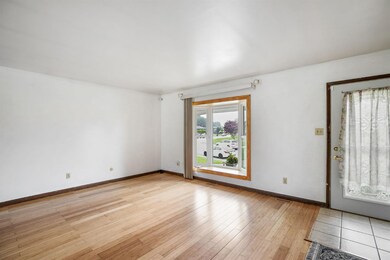 2835 E Guadalupe Cir, East Chicago, IN 46312 - photo 2