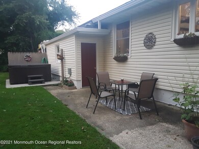 24 Brook Ave, Eatontown, NJ 07724 - photo 5