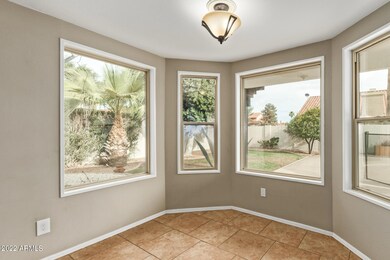 Eat-In Kitchen/Bay Window