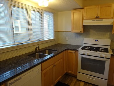 54 Arbor Dr, Providence, RI 02908 - photo 2