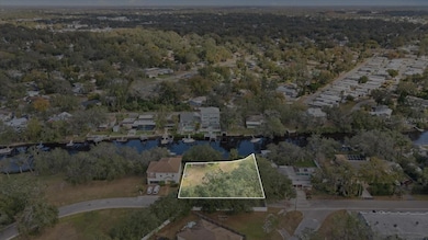 5732 River Bluff Dr unit Lot 7, New Port Richey, FL 34652 - photo 2